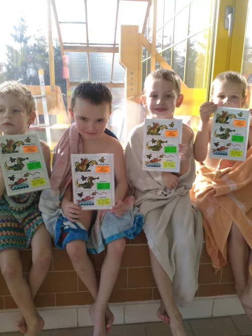 Fotogalerie MŠ Červená Hora - Plavecký výcvik bazén Náchod- listopad až leden, foto 8/9