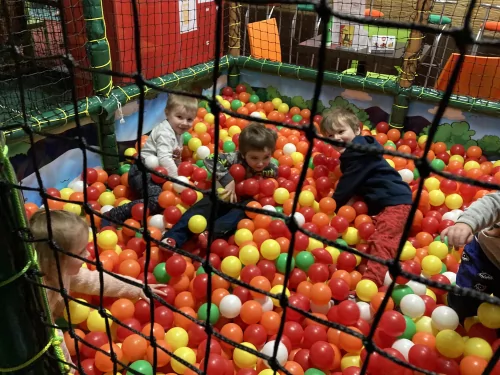 Fotogalerie MŠ Červená Hora - Hernička v Hronově, foto 5/19