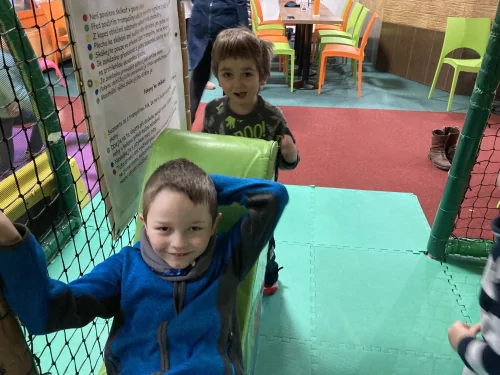 Fotogalerie MŠ Červená Hora - Hernička v Hronově, foto 10/19