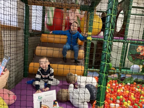 Fotogalerie MŠ Červená Hora - Hernička v Hronově, foto 16/19