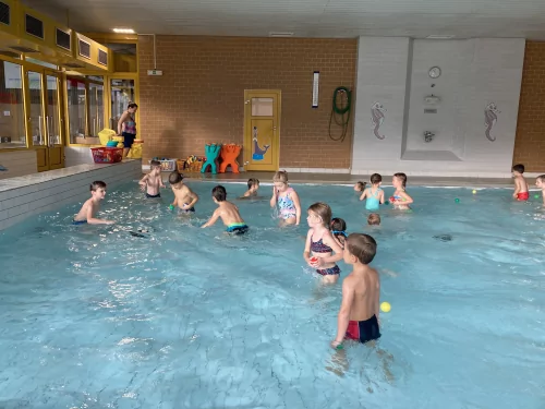 Fotogalerie MŠ Červená Hora - Plavecký výcvik 2022-2023, foto 2/16