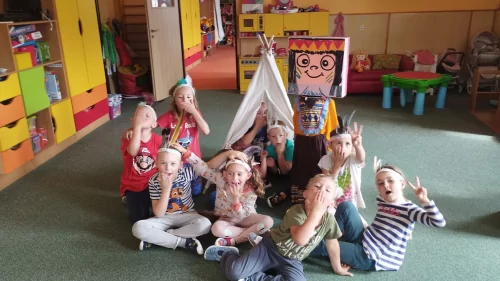 Fotogalerie MŠ Červená Hora - Indiánský týden, loučení s předškoláky, spaní ve školce., foto 32/36