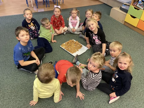 Fotogalerie MŠ Červená Hora - Pečení perníčků, foto 6/7