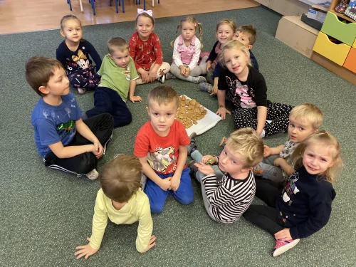 Fotogalerie MŠ Červená Hora - Pečení perníčků, foto 7/7