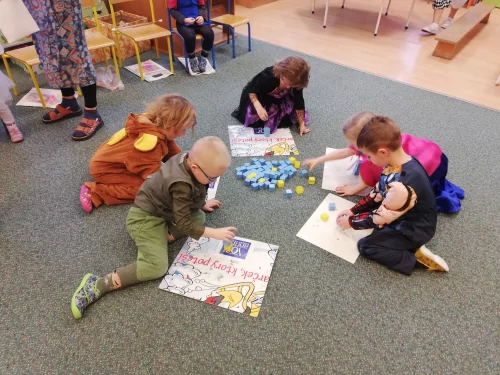 Fotogalerie MŠ Červená Hora - Karnevalový rej - 19.února, foto 17/24