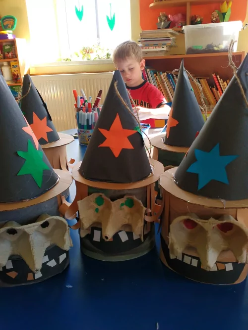 Fotogalerie MŠ Červená Hora - Čarodějnice- duben, foto 7/8