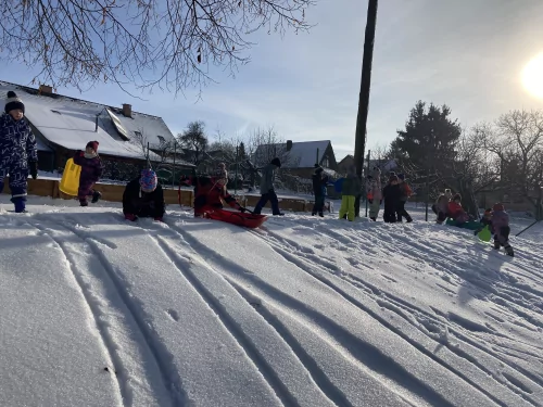 Fotogalerie MŠ Červená Hora - Sněhohrátky v lednu, návštěva z knihovny., foto 6/28