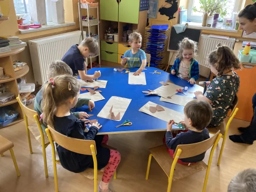 Fotogalerie MŠ Červená Hora - Sněhohrátky v lednu, návštěva z knihovny., foto 12/28