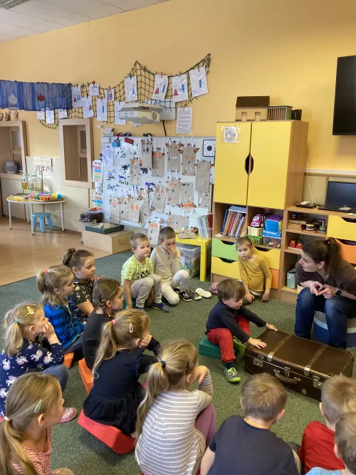 Fotogalerie MŠ Červená Hora - Sněhohrátky v lednu, návštěva z knihovny., foto 18/28