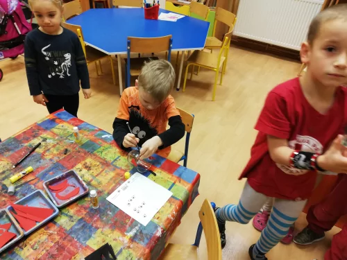 Fotogalerie MŠ Červená Hora - Čerti a peklo - tvoření 5. prosinece, foto 2/9