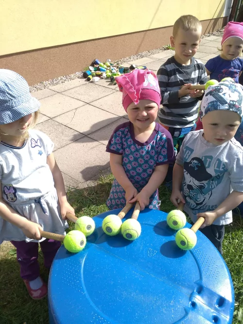 Fotogalerie MŠ Červená Hora - Bubnování- duben, foto 4/7