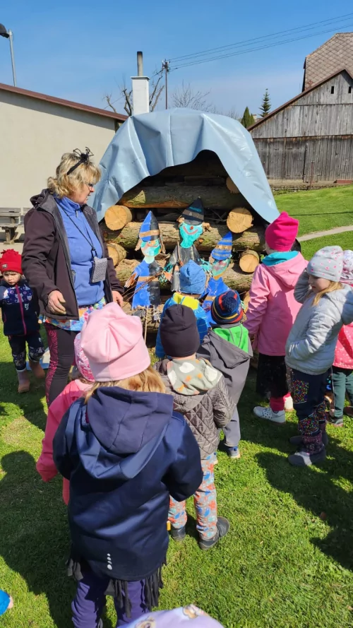 Fotogalerie MŠ Červená Hora - Čarodějnický rej, foto 9/16