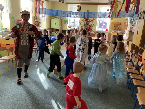 Fotogalerie MŠ Červená Hora - Karneval a divadlo 2021, foto 5/26