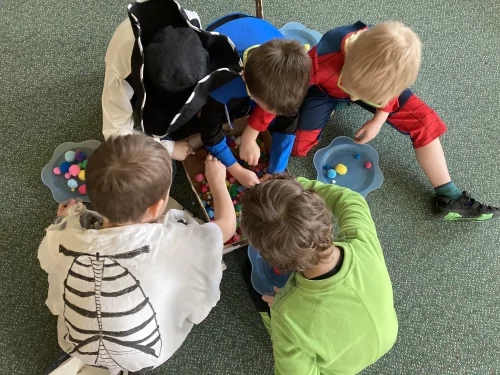 Fotogalerie MŠ Červená Hora - Karneval a divadlo 2021, foto 15/26