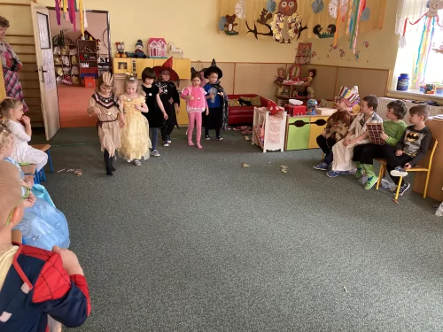 Fotogalerie MŠ Červená Hora - Karneval a divadlo 2021, foto 21/26