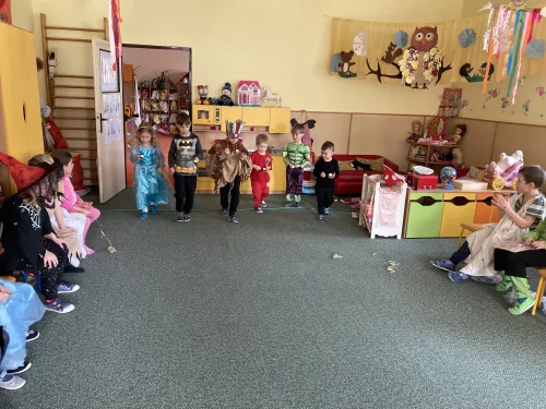 Fotogalerie MŠ Červená Hora - Karneval a divadlo 2021, foto 23/26