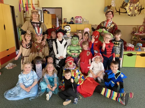 Fotogalerie MŠ Červená Hora - Karneval a divadlo 2021, foto 25/26