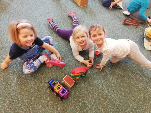 Fotogalerie MŠ Červená Hora - Počítáme a stavíme - 27. února, foto 7/10