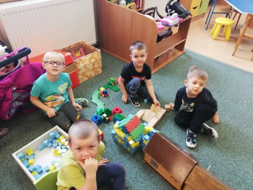 Fotogalerie MŠ Červená Hora - Počítáme a stavíme - 27. února, foto 10/10