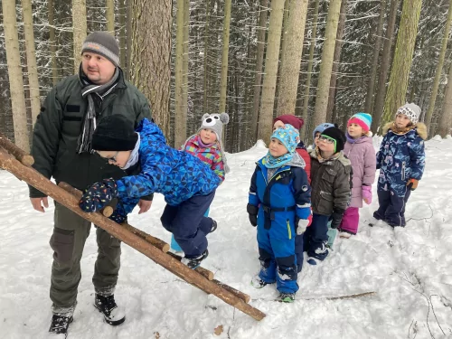 Fotogalerie MŠ Červená Hora - S předškoláky u krmelce, foto 6/7