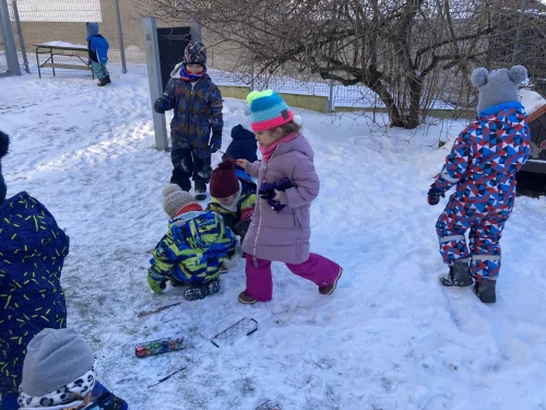 Fotogalerie MŠ Červená Hora - Zimní hrátky, foto 1/6