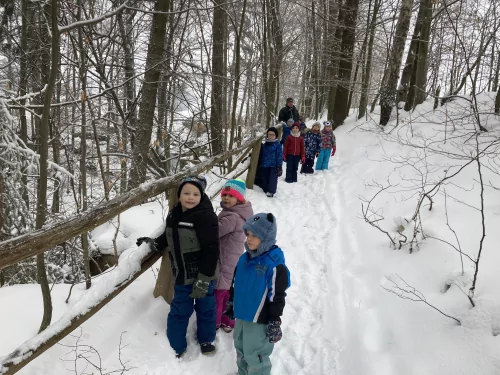 Fotogalerie MŠ Červená Hora - Výlet do krmelce s myslivcem, foto 2/7