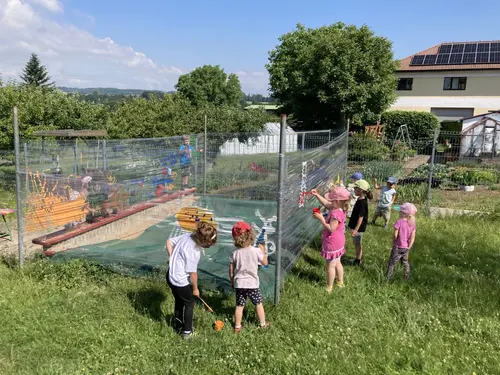 Fotogalerie MŠ Červená Hora - Letní malování ve školce, foto 5/5
