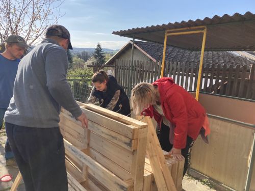 Fotoalbum Dílna s tatínky-kuchyňka a ponk