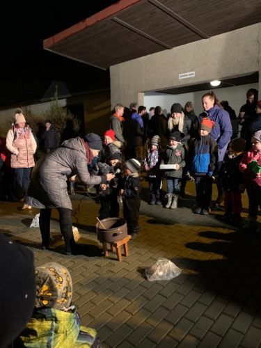 Fotoalbum Rozsvěcení vánočních stromů Červená Hora a Žernov 2022