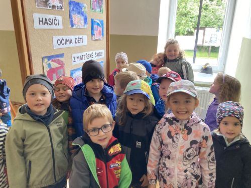 Fotoalbum Červnové střípky-výstava 130. let SDH Červená Hora, Projekt se Sokolem do života a hry na zahradě